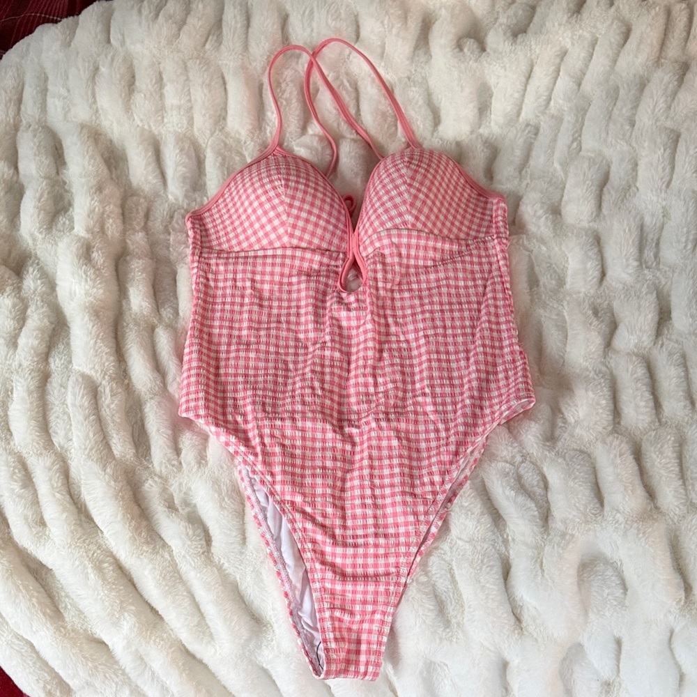 NWT Cupshe Pink Gingham One-Piece Swimsuit
